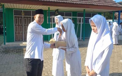 Kreativitas Siswa Bersinar di Lomba Mading Hari Kesaktian Pancasila